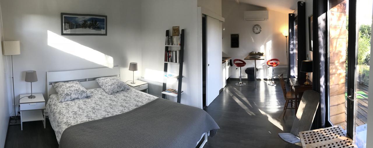 Chambre D'Hotes Du Clos Bamboo Мериньяк Екстер'єр фото